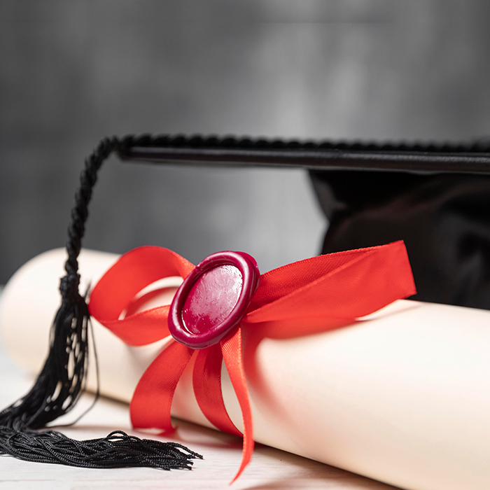 Cadouri de sfârșit de an pentru absolvire - idei pentru elevi și studenți