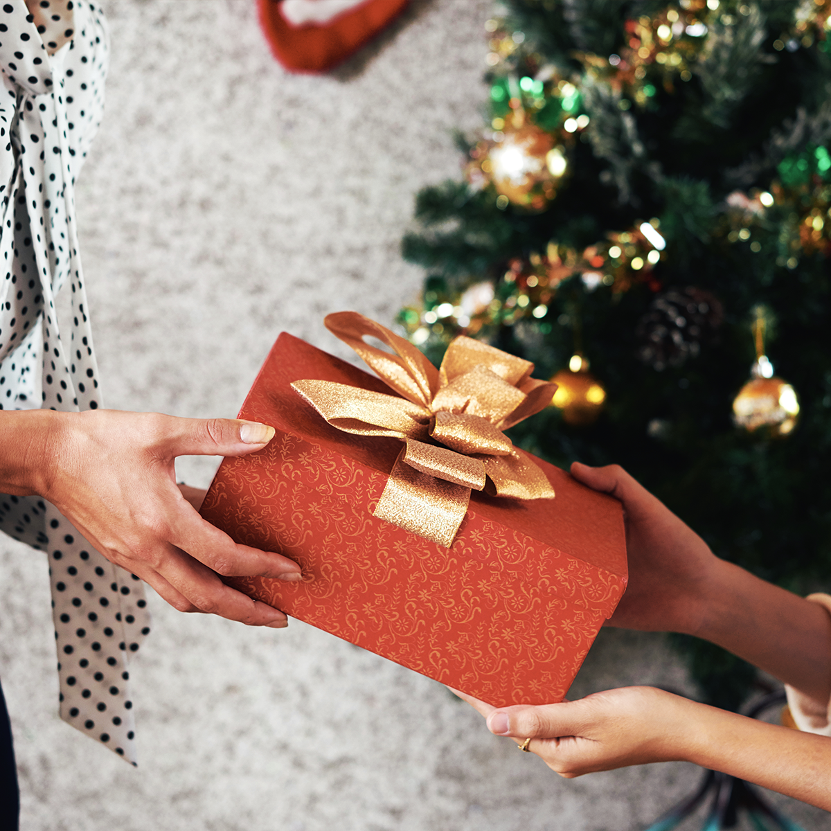 Idei de cadouri personalizate de Crăciun pentru cei care au deja tot ce își doresc