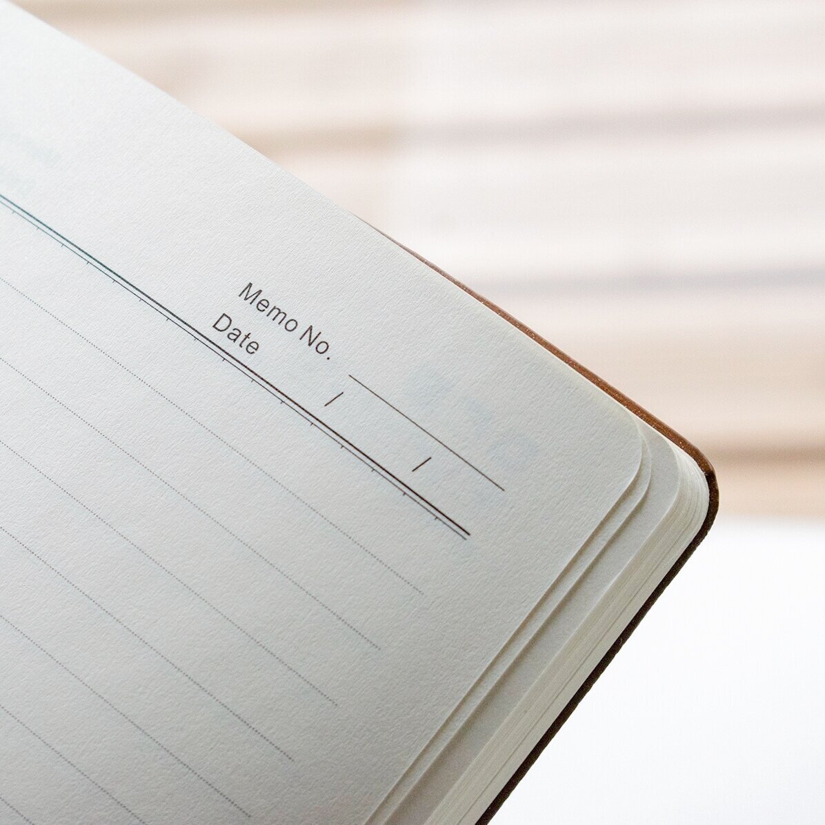 Agendă din piele FC Rapid personalizată cu nume și text