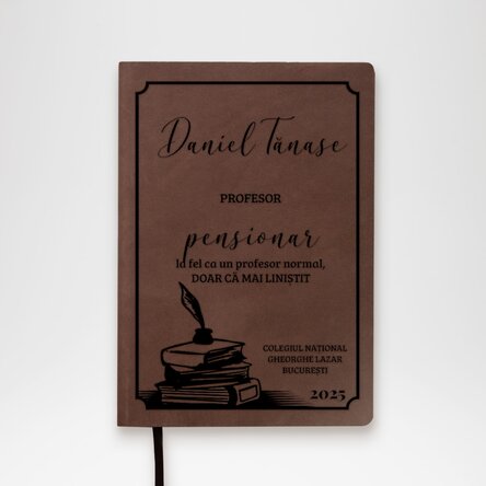 Agendă din piele personalizată cu mesaj pentru pensionarea profesorului