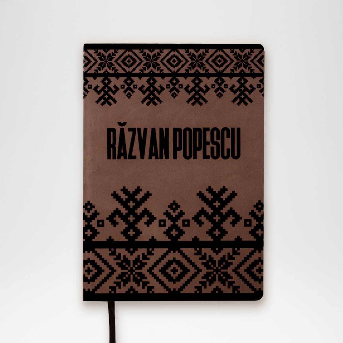 Agendă din piele personalizată cu nume - Model tradițional 