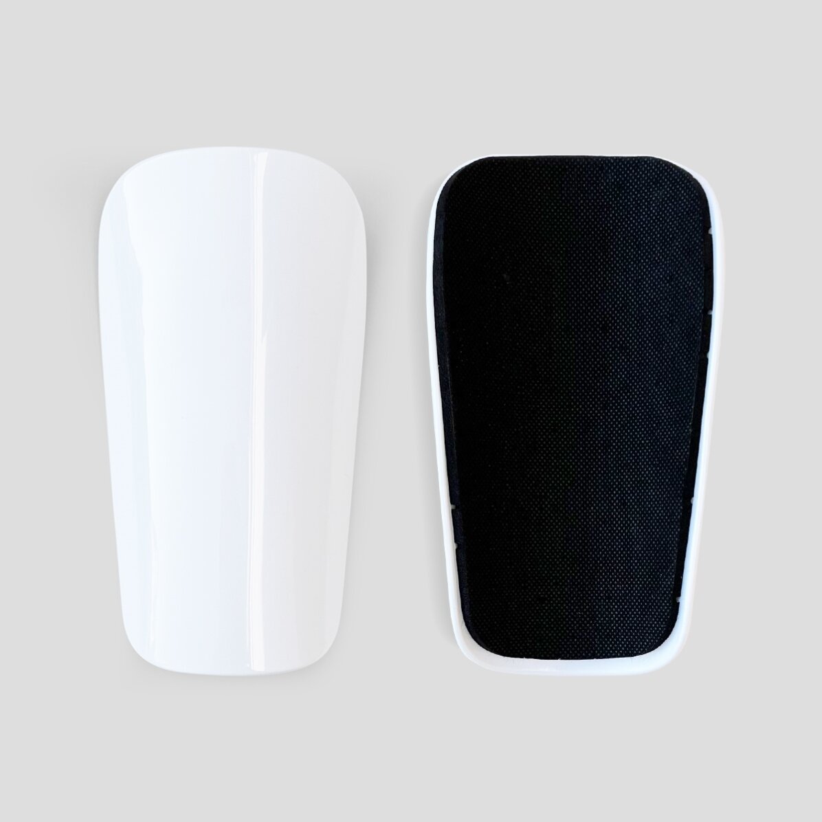 Apărători de fotbal FC Rapid personalizate cu logo și text 