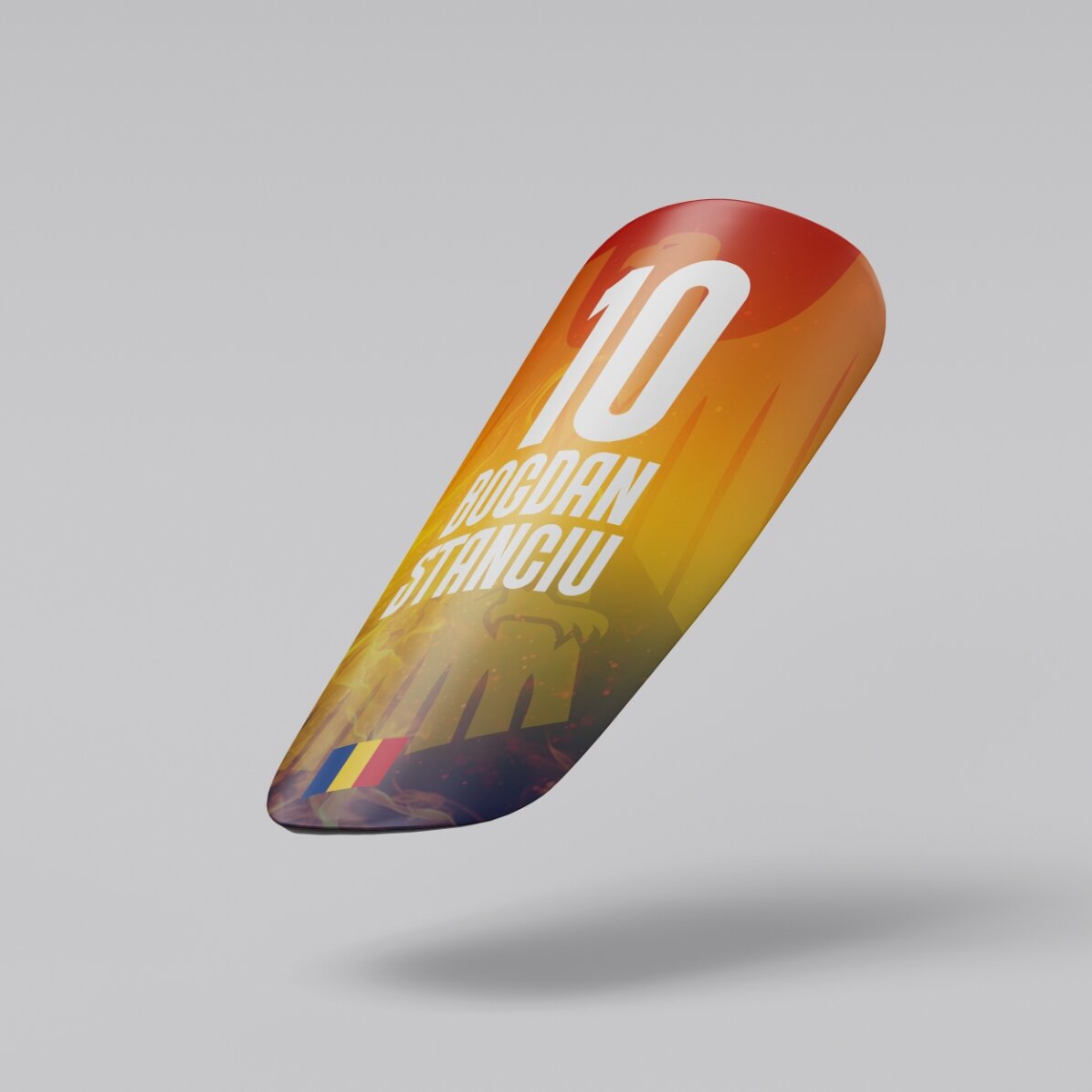 Apărători de fotbal personalizate cu text - România