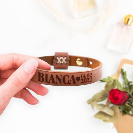 Brățară din piele personalizată cu nume și dată  - Inimă