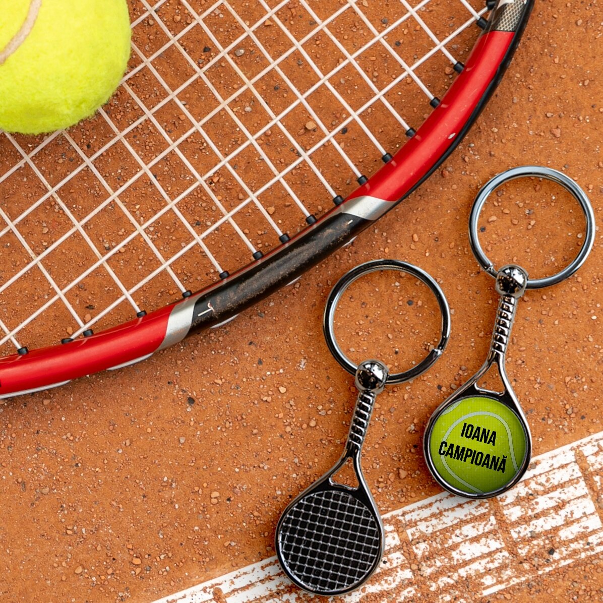 Breloc în formă de rachetă de tenis personalizat cu text - Campion