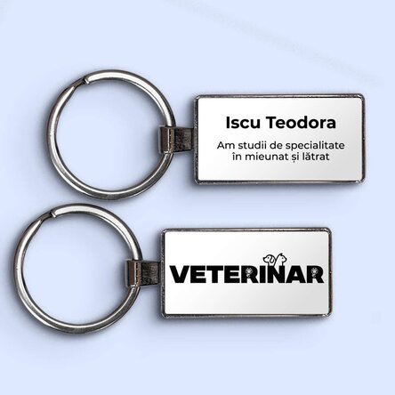 Breloc personalizat cu nume și text - Veterinar