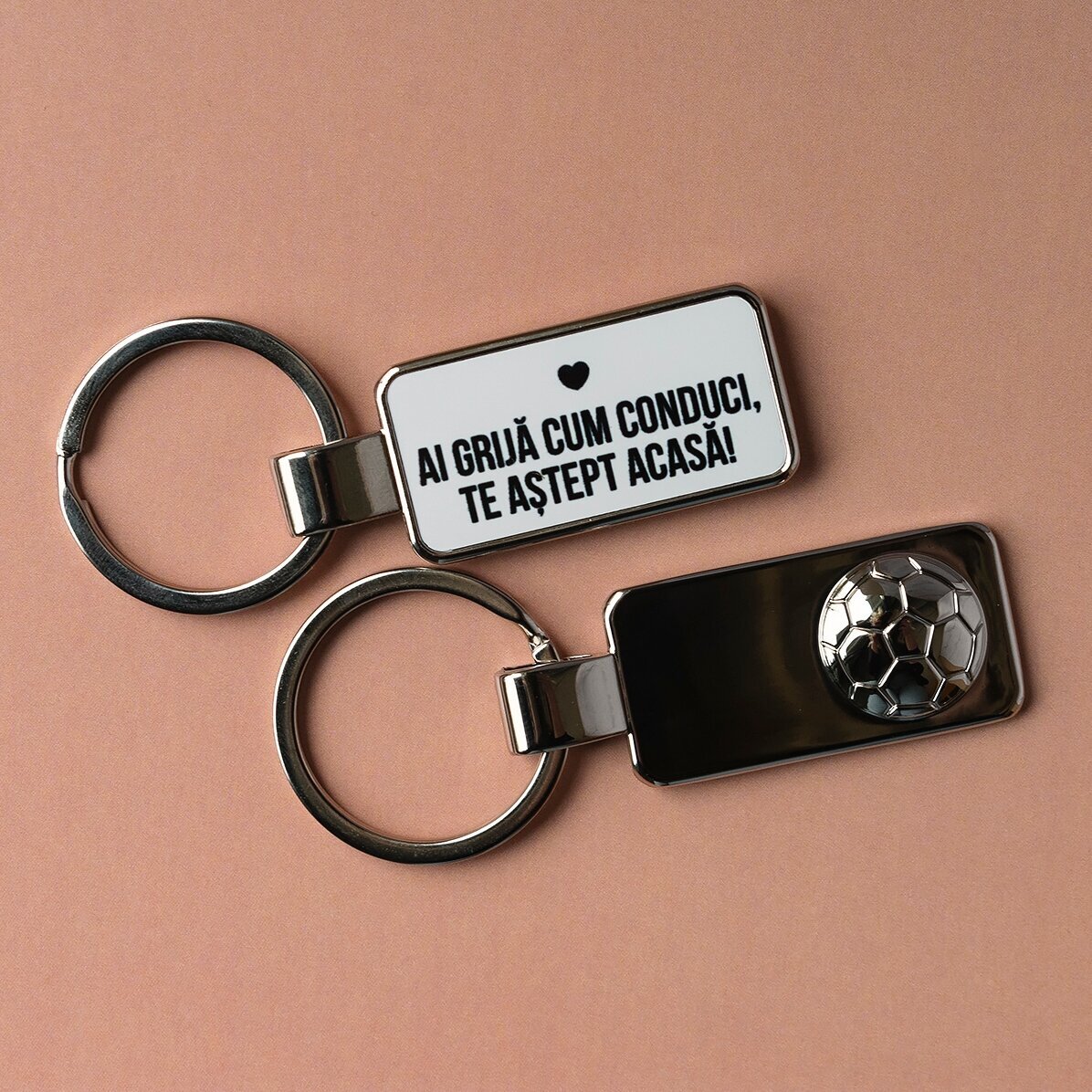 Breloc personalizat cu text- model fotbal