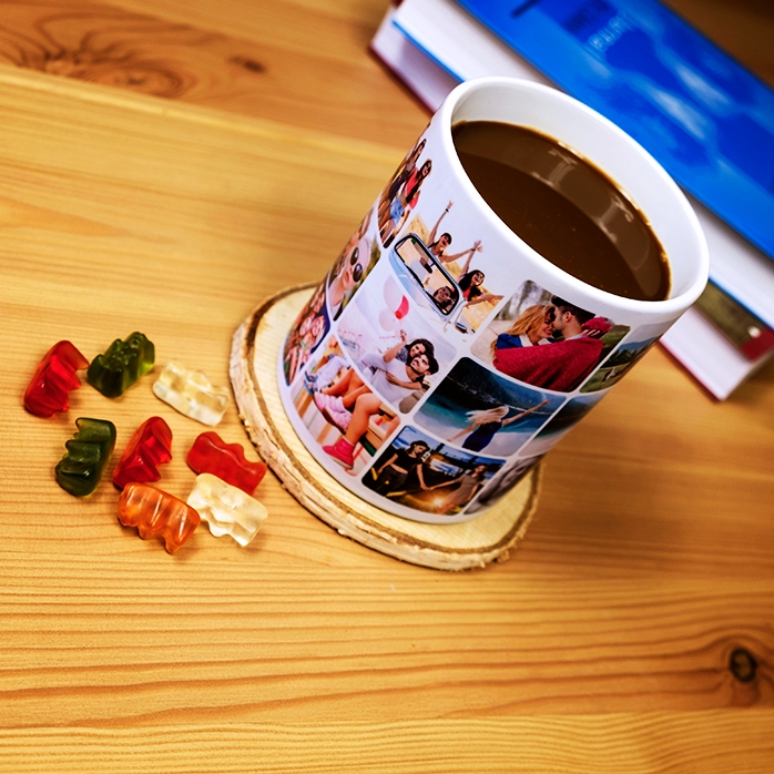 Cană personalizată cu un colaj de 18 poze