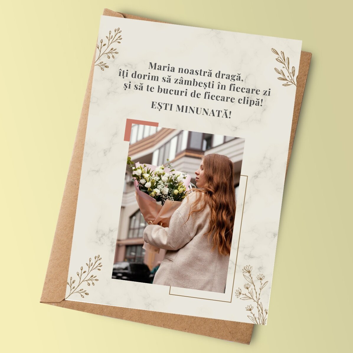 Card personalizat cu o poză și mesaj pentru ea