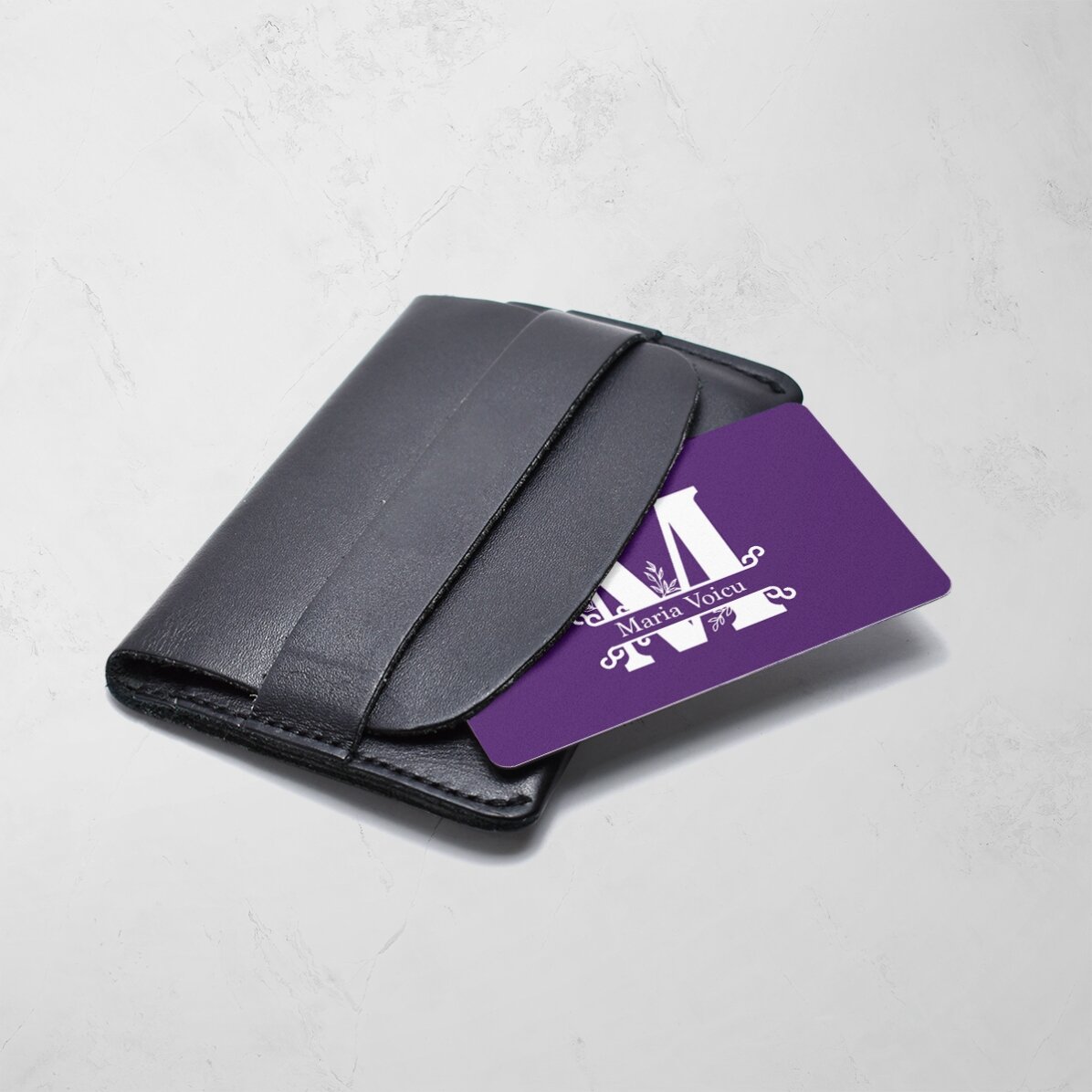 Carte de vizită aluminiu personalizată față-verso cu poză, mesaj și cod QR - Monogramă