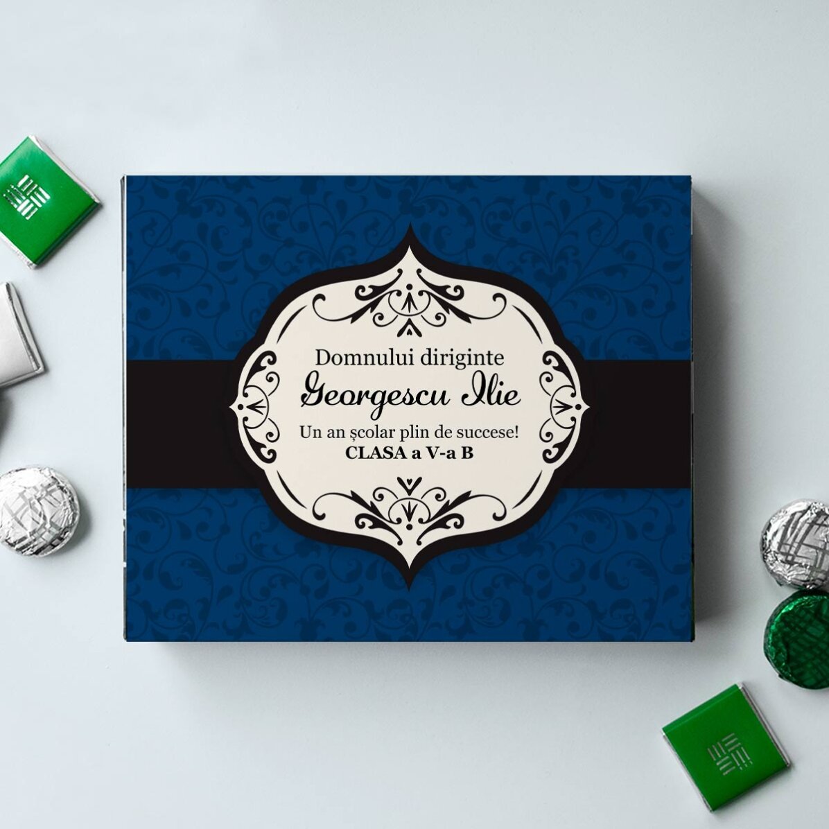 Cutie de bomboane personalizată cu mesaj pentru profesori