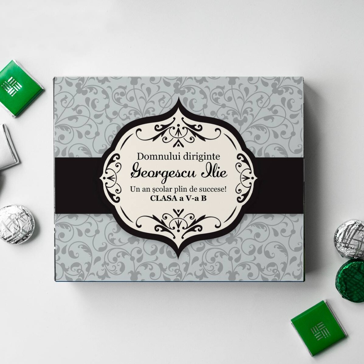 Cutie de bomboane personalizată cu mesaj pentru profesori