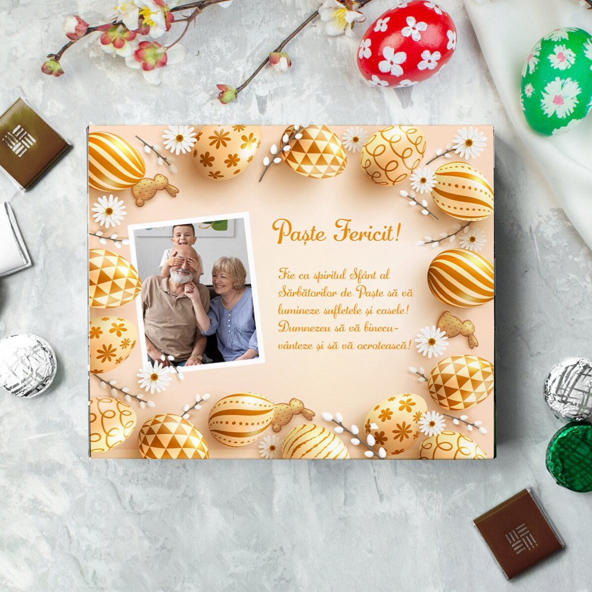 Cutie de bomboane personalizată cu o poză și mesaj - Paște Fericit!