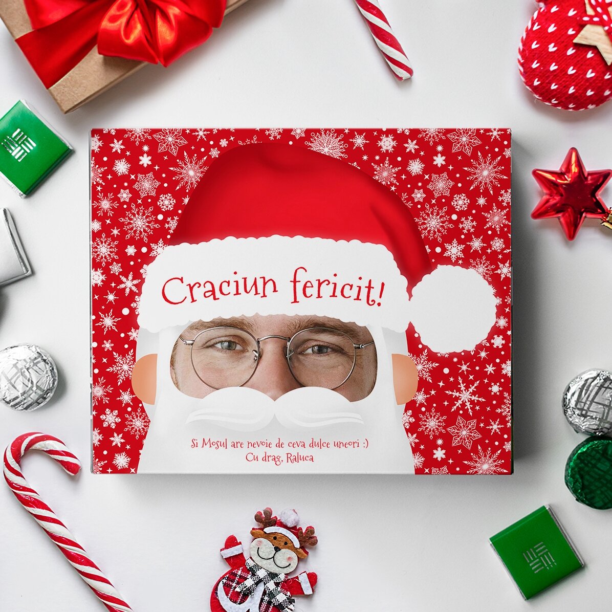 Cutie de bomboane personalizată cu o poză și text - Moș Crăciun