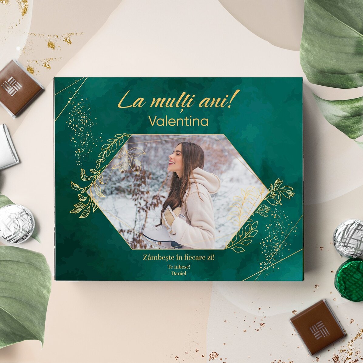 Cutie de bomboane personalizată cu poză și text - La mulți ani!