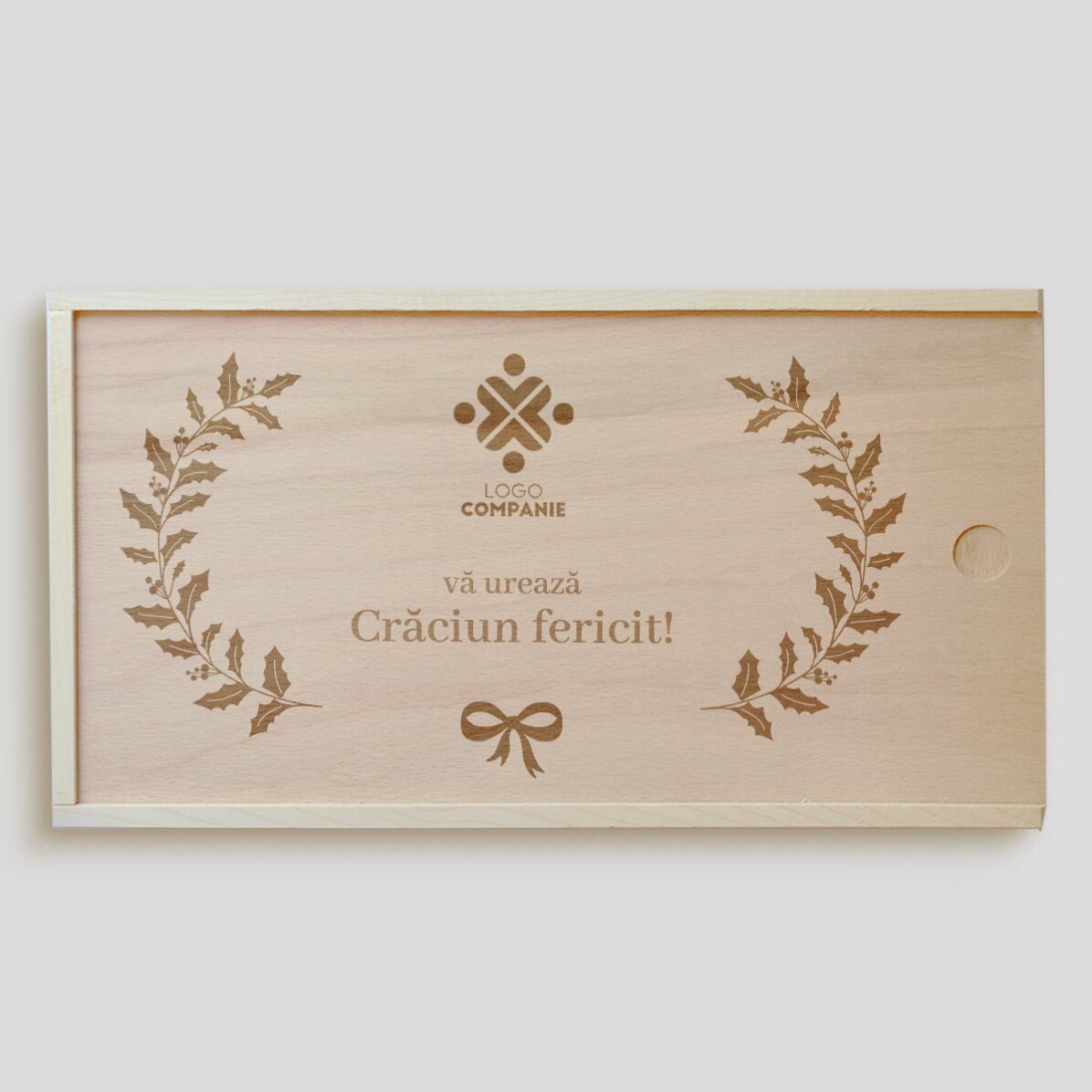 Cutie de cadou personalizată din lemn cu logo și text - Crăciun fericit!