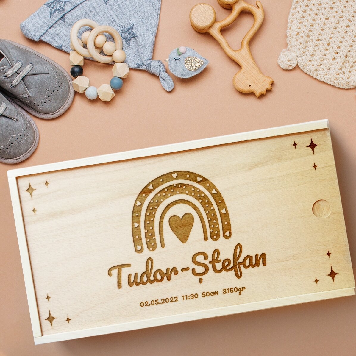 Cutie de cadou personalizată din lemn cu text - Cutia cu amintiri pentru nou-născuți
