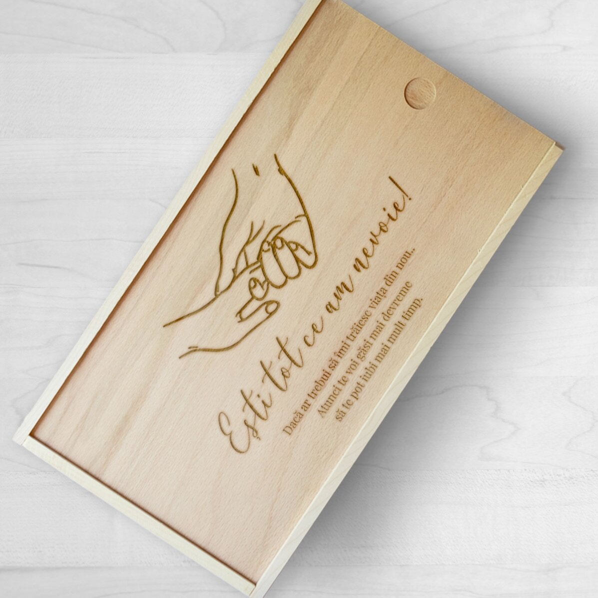 Cutie de cadou personalizată din lemn - Ești tot ce am nevoie