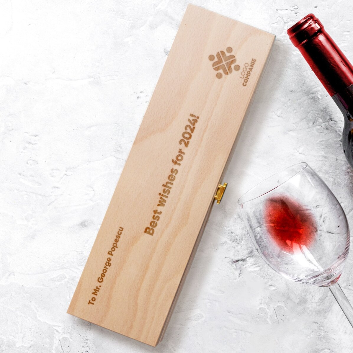 Cutie de vin personalizată cu logo și mesaj