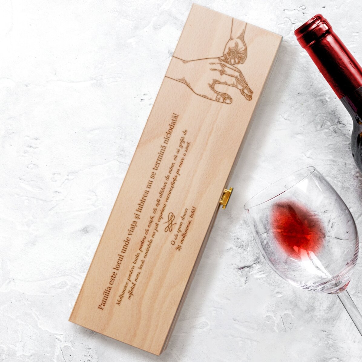 Cutie de vin personalizată cu mesaj de mulțumire pentru tata - Hands