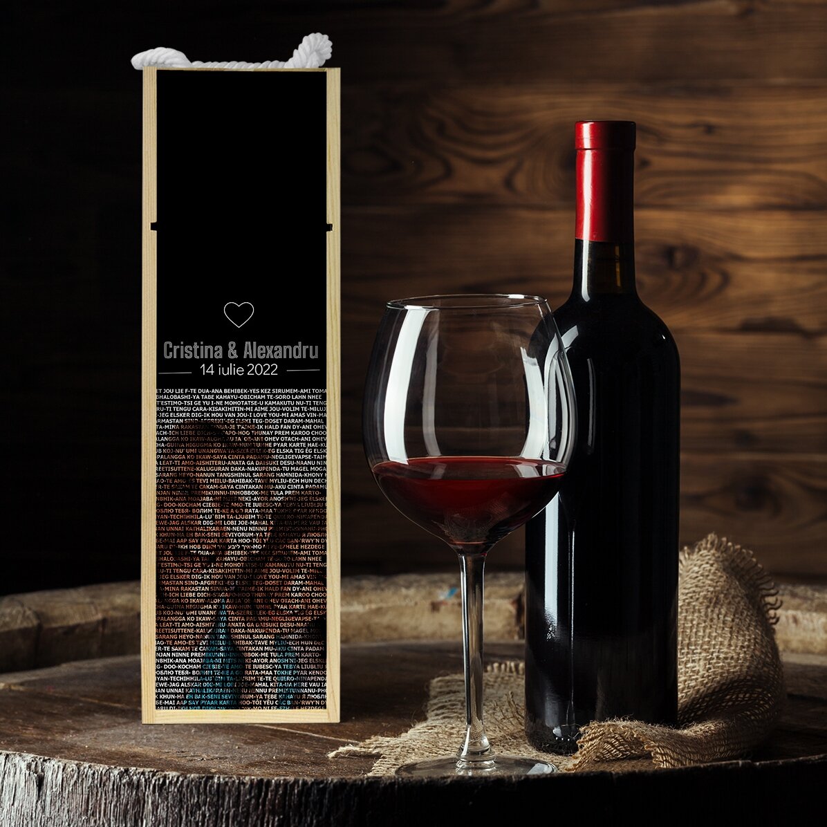 Cutie de vin personalizată cu poză și text - Te iubesc în 100 de limbi