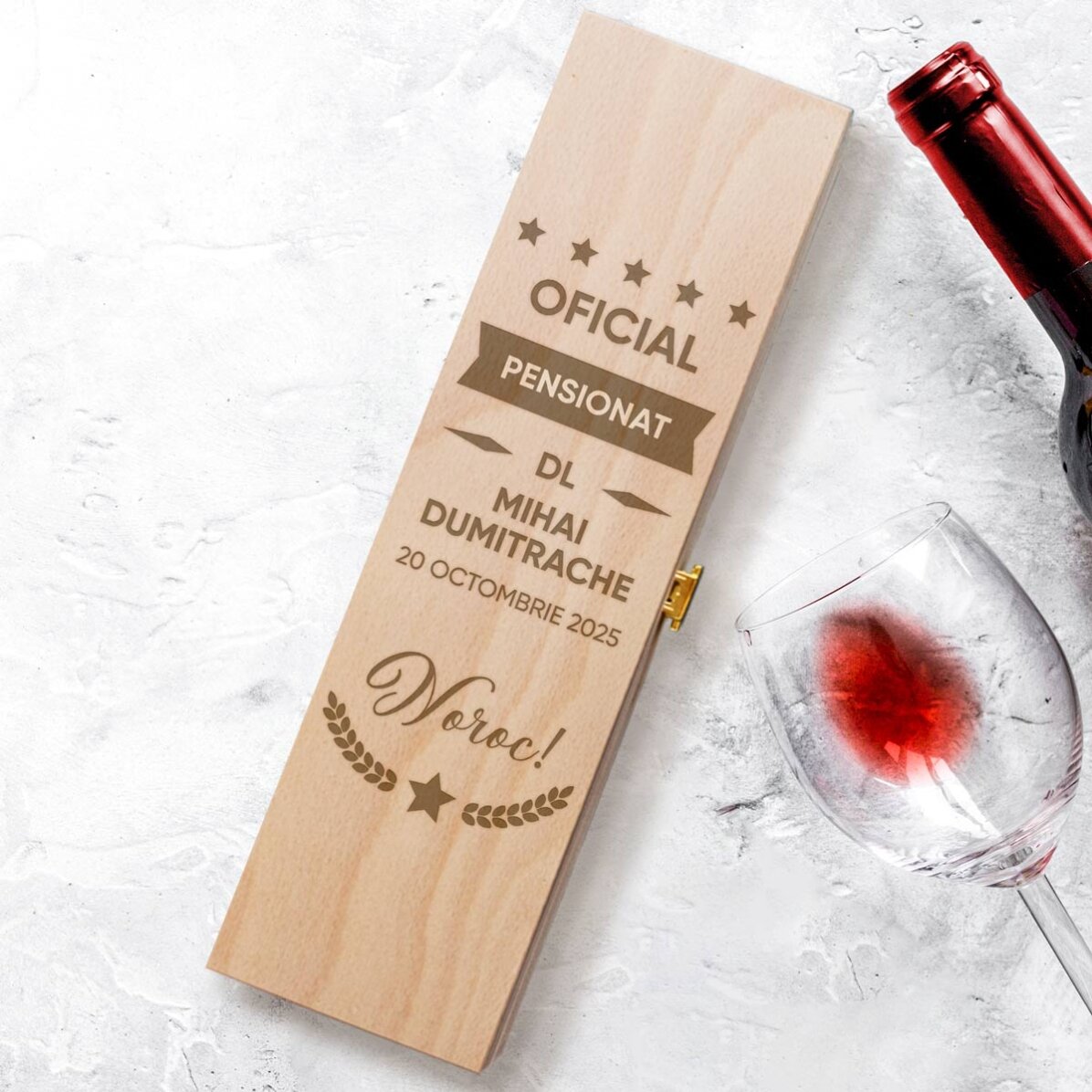 Cutie de vin personalizată cu text - Oficial Pensionat