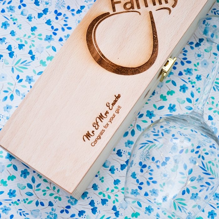 Cutie de vin personalizată - Infinite Family