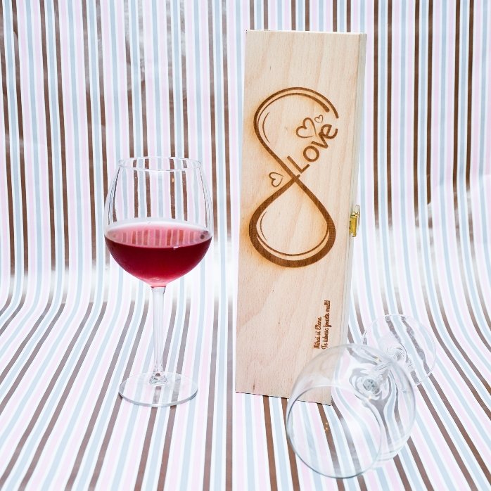 Cutie de vin personalizată - Infinite Love