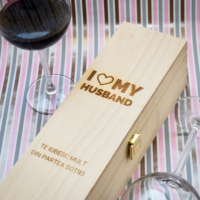 Cutie de vin personalizată - love my husband