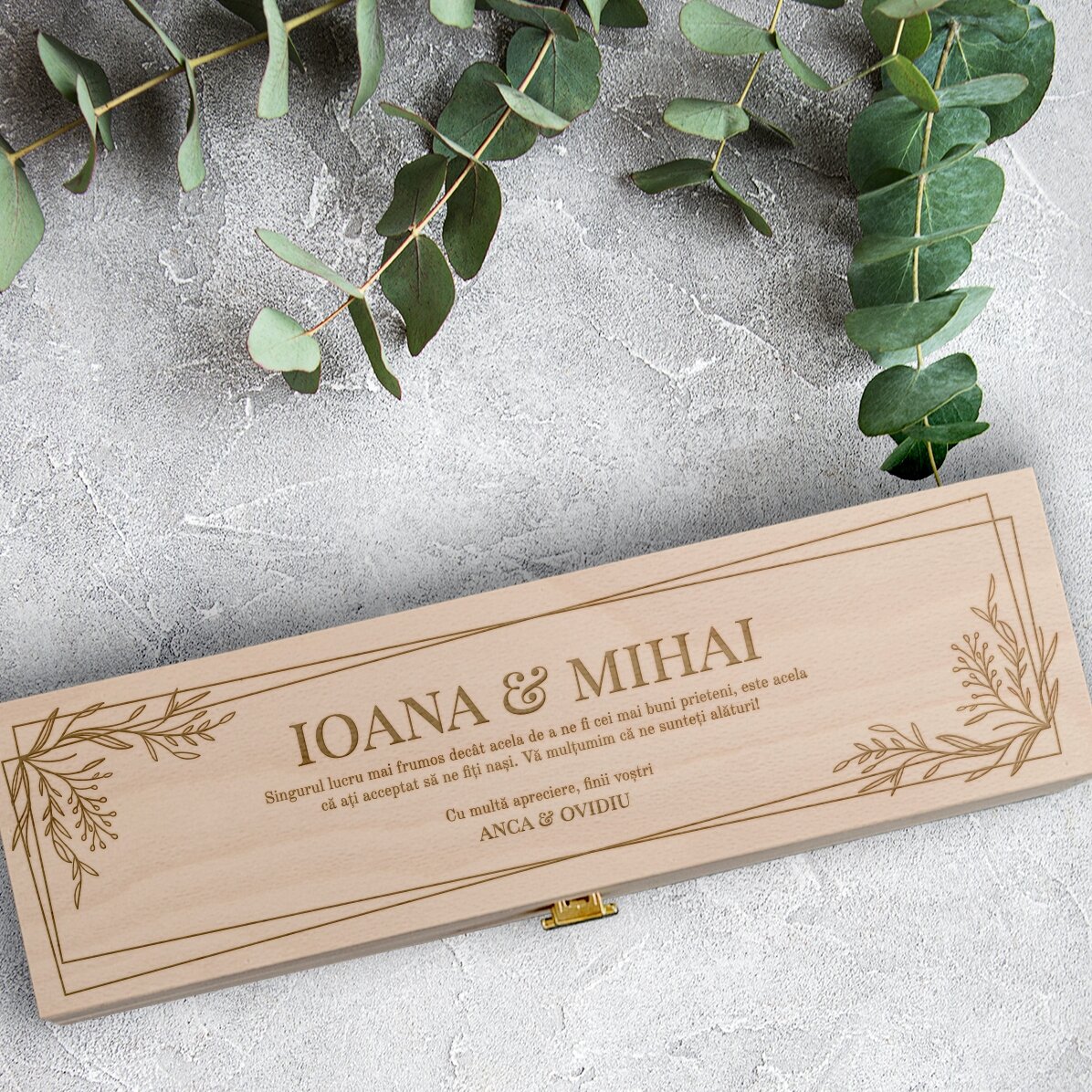 Cutie de vin personalizată -  Mesaj de mulțumire pentru nași