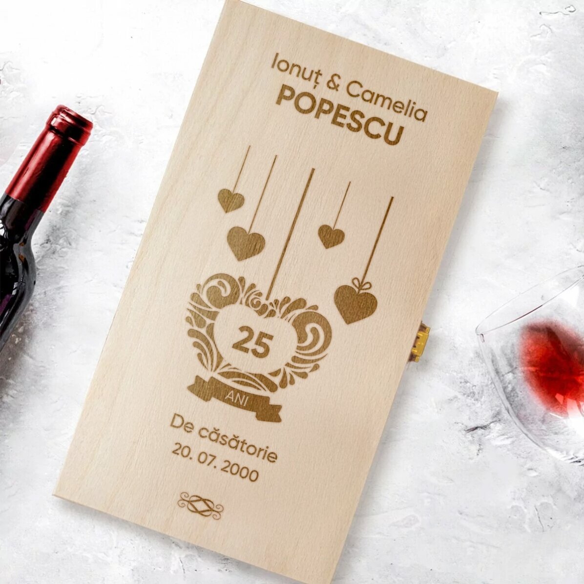 Cutie de vin personalizată pentru două sticle - Aniversare de relație