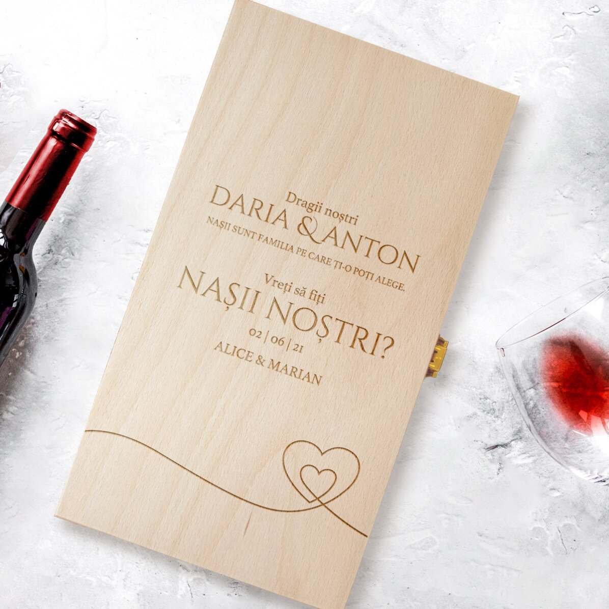 Cutie de vin personalizată pentru două sticle - Cerere pentru nași