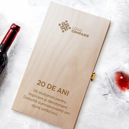Cutie de vin personalizată pentru două sticle de vin cu logo și mesaj