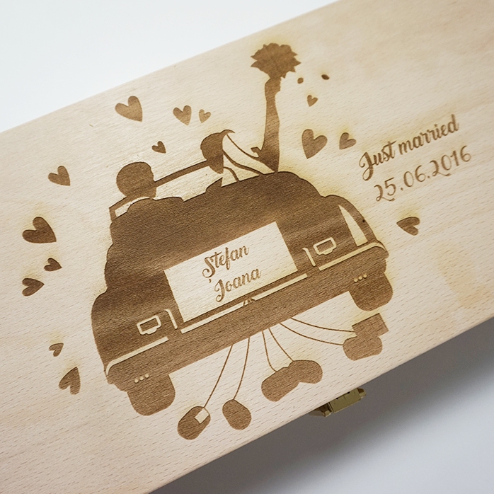 Cutie de vin personalizată pentru două sticle - Just Married 