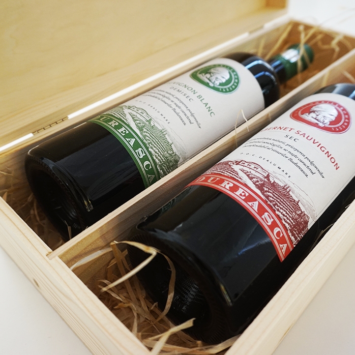 Cutie de vin personalizată pentru două sticle - Just Married 