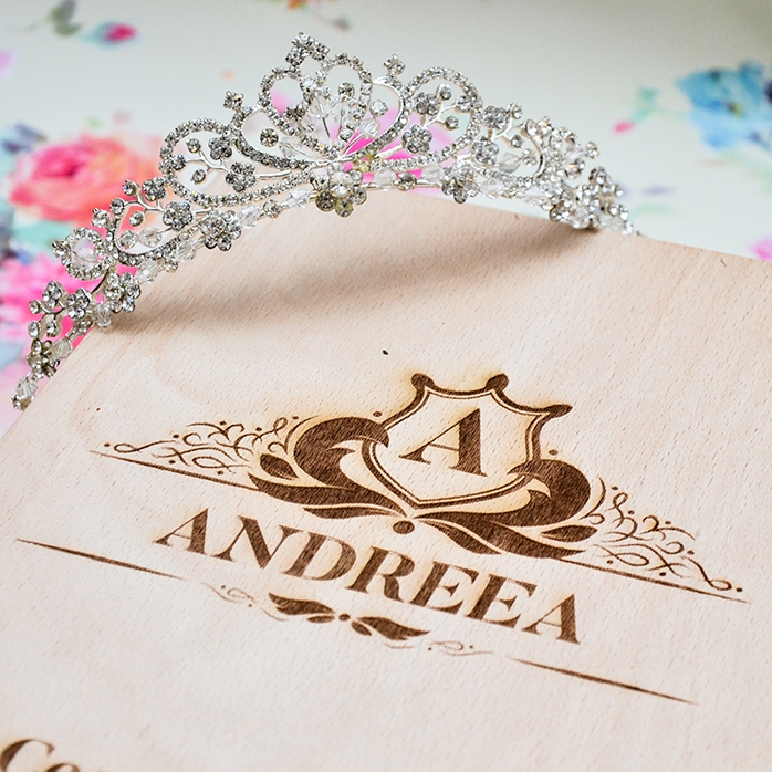 Cutie de vin personalizată pentru două sticle - model nume vintage