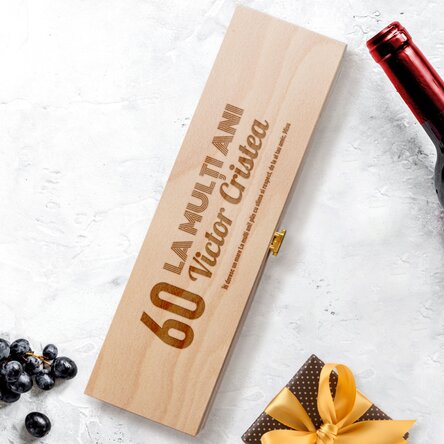 Cutie de vin personalizată pentru zi de naștere cu mesaj - La mulți ani