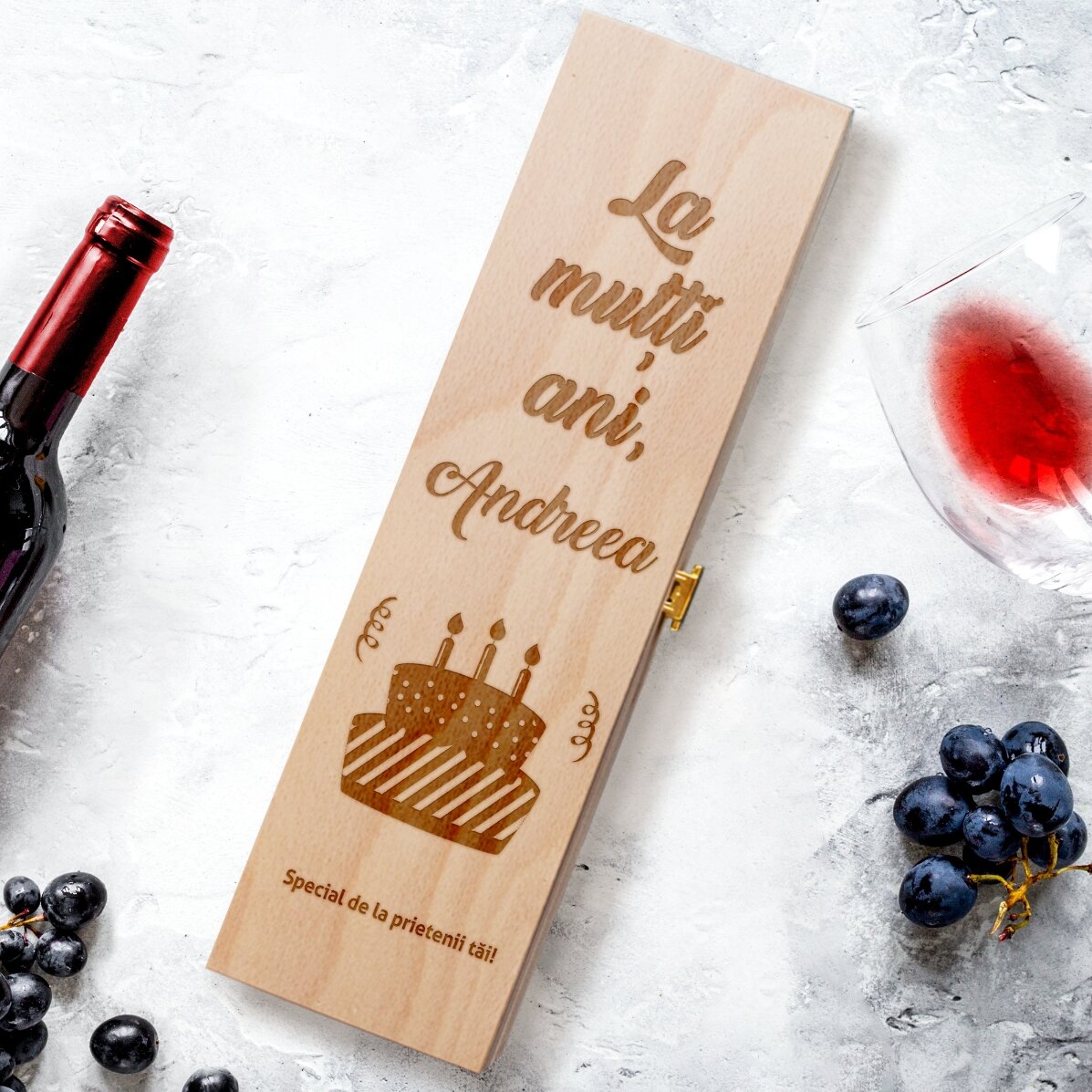 Cutie de vin personalizată - Tort Aniversar