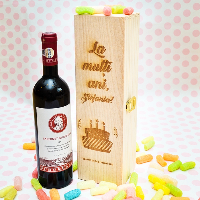Cutie de vin personalizată - Tort Aniversar