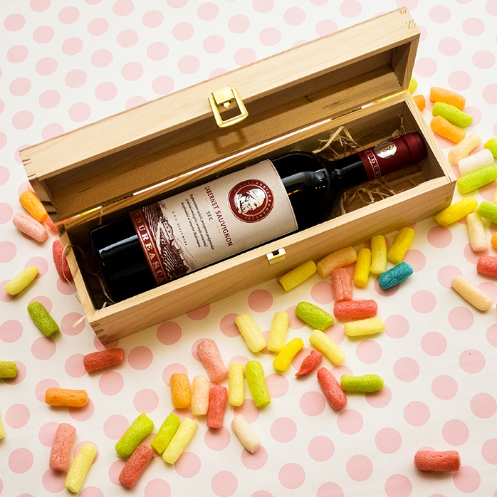 Cutie de vin personalizată - Tort Aniversar