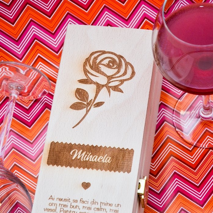 Cutie de vin personalizată - Trandafirul iubirii