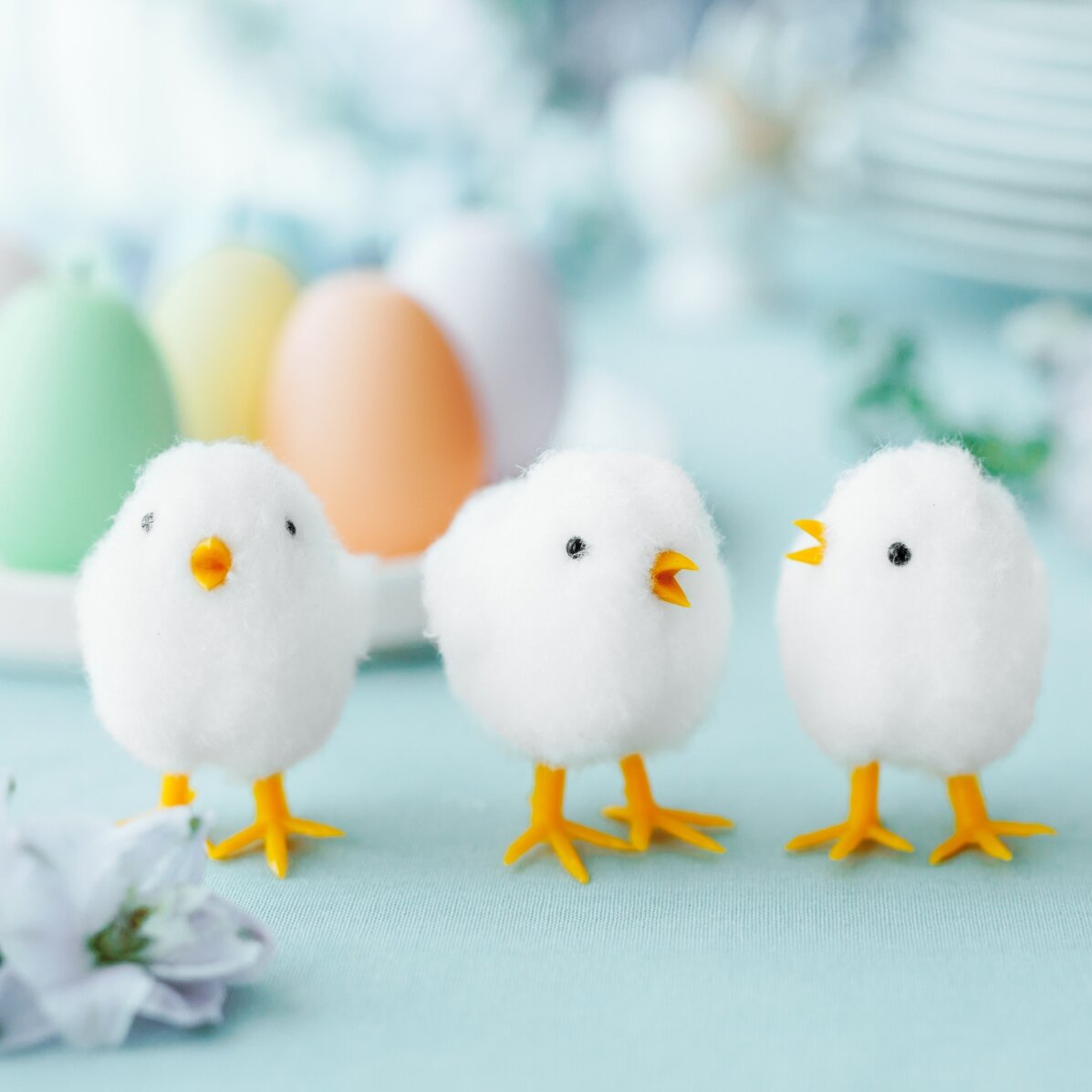 Cutiuță cu 9 pui decorativi de Paște 
