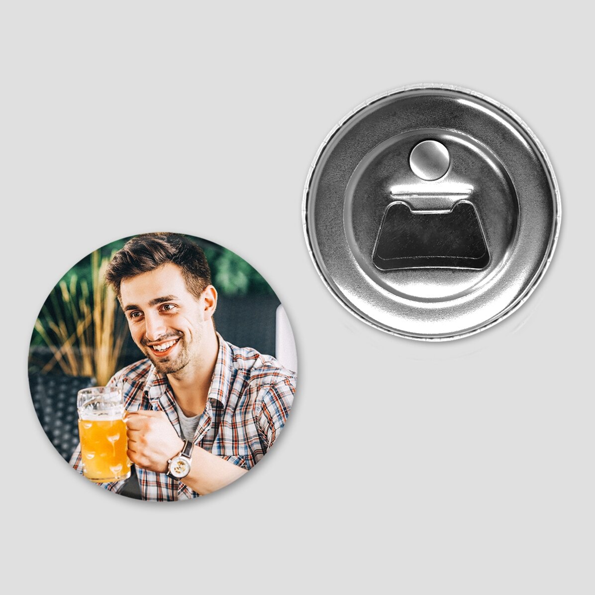 Desfăcător de sticle cu magnet personalizat cu o poză