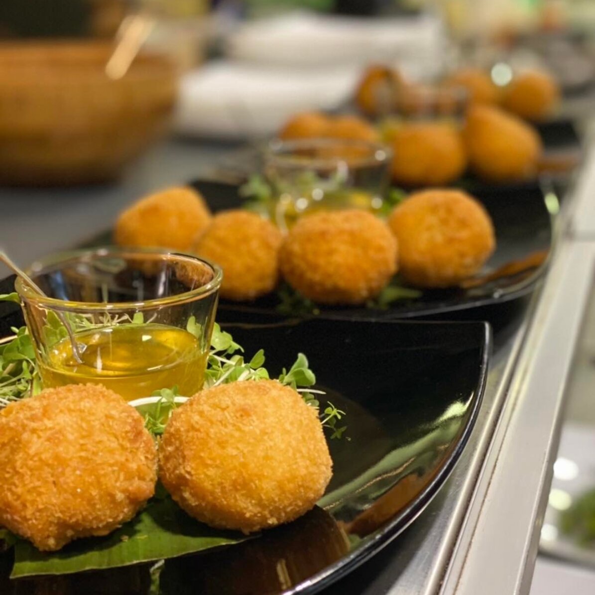 Experiență gourmet cadou la Kunnai  - Cină exclusivistă la cel mai renumit restaurant Thai 