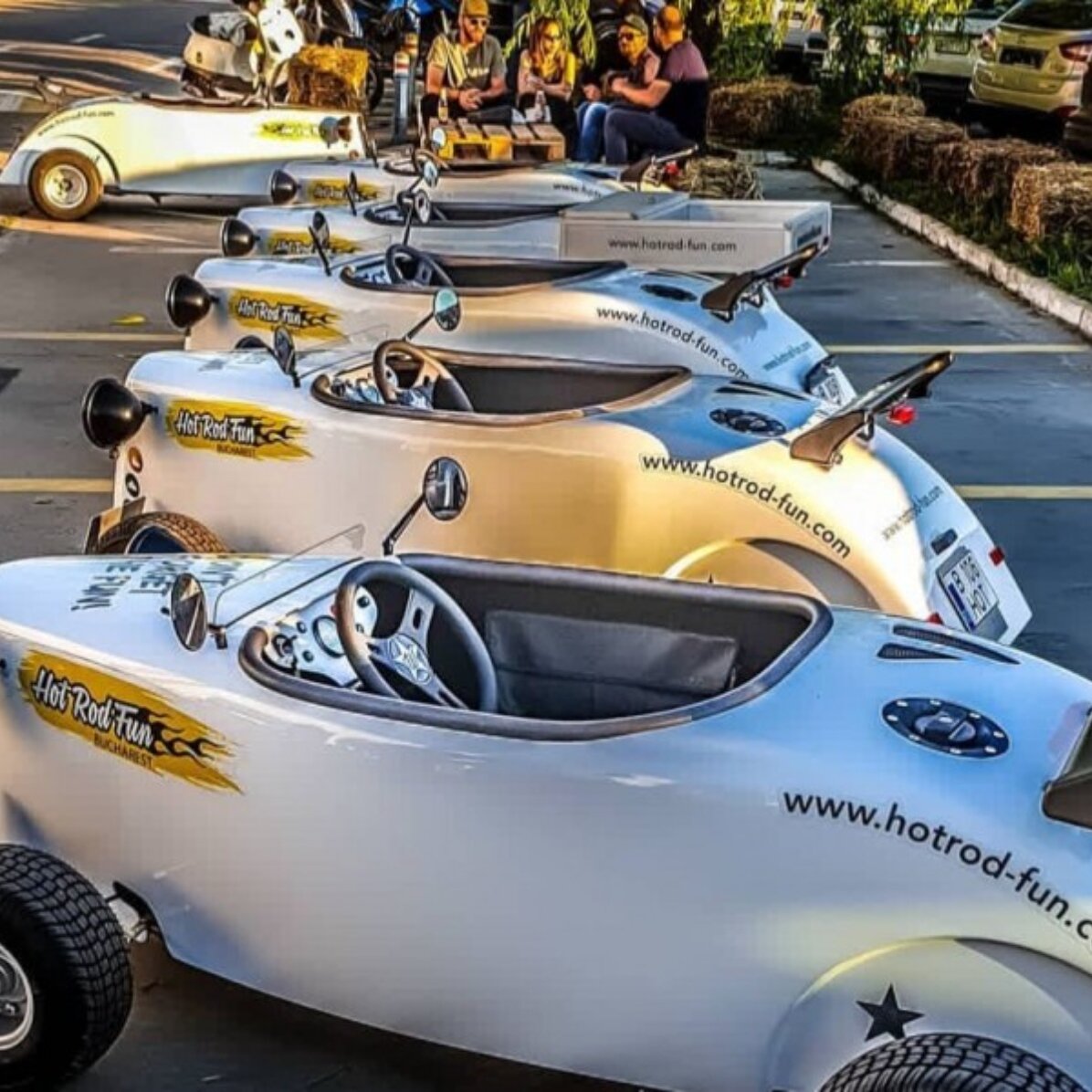 Experiență cadou -  Mașinuță de poveste Hot Fun Rod