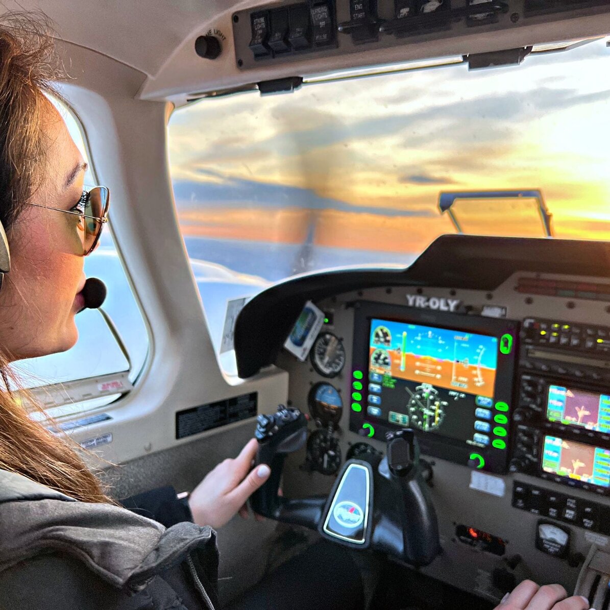 Experiență cadou - Simulator de zbor în București - Boeing 737-800 New Generation