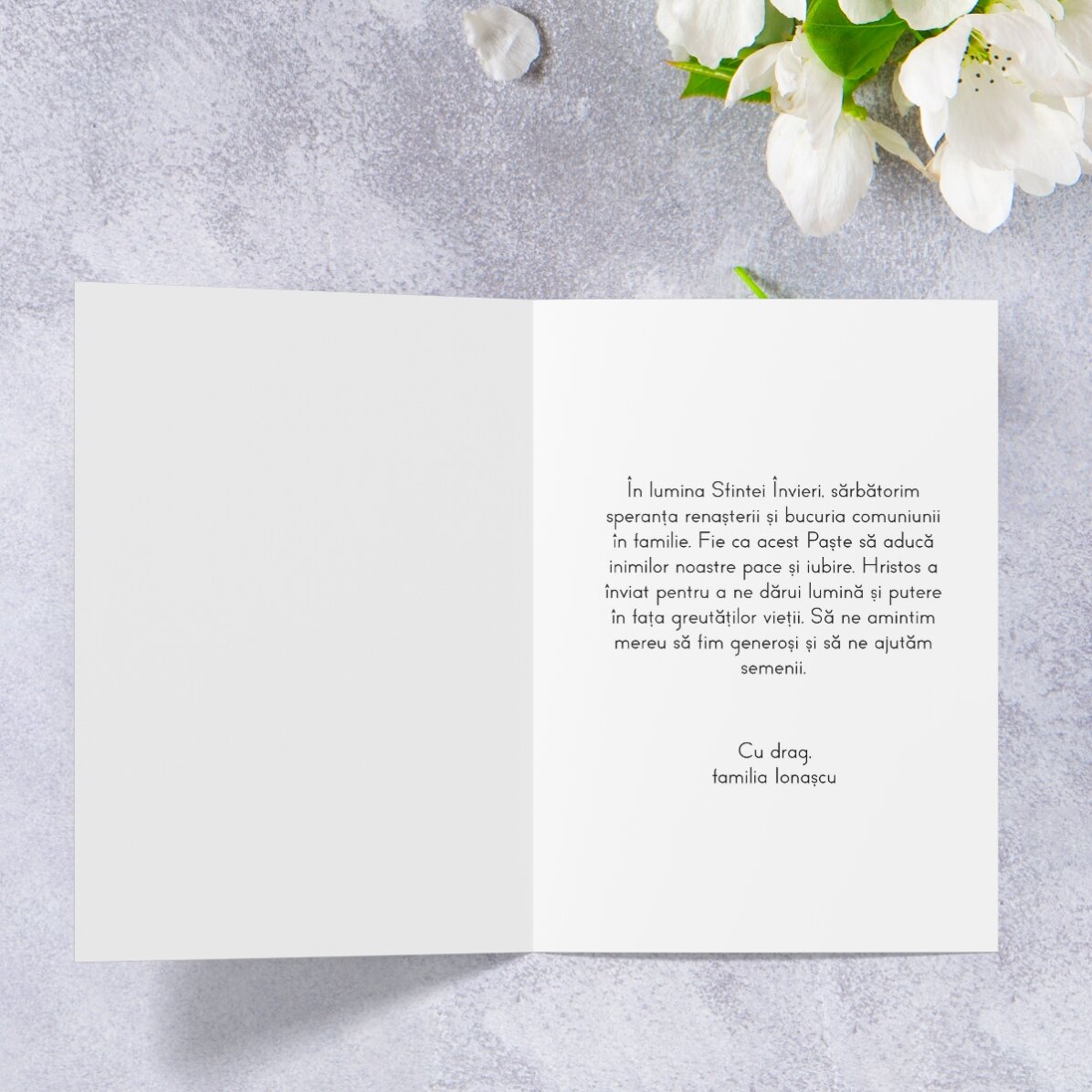 Felicitare personalizată cu 4 poze și mesaj - Paște Fericit!