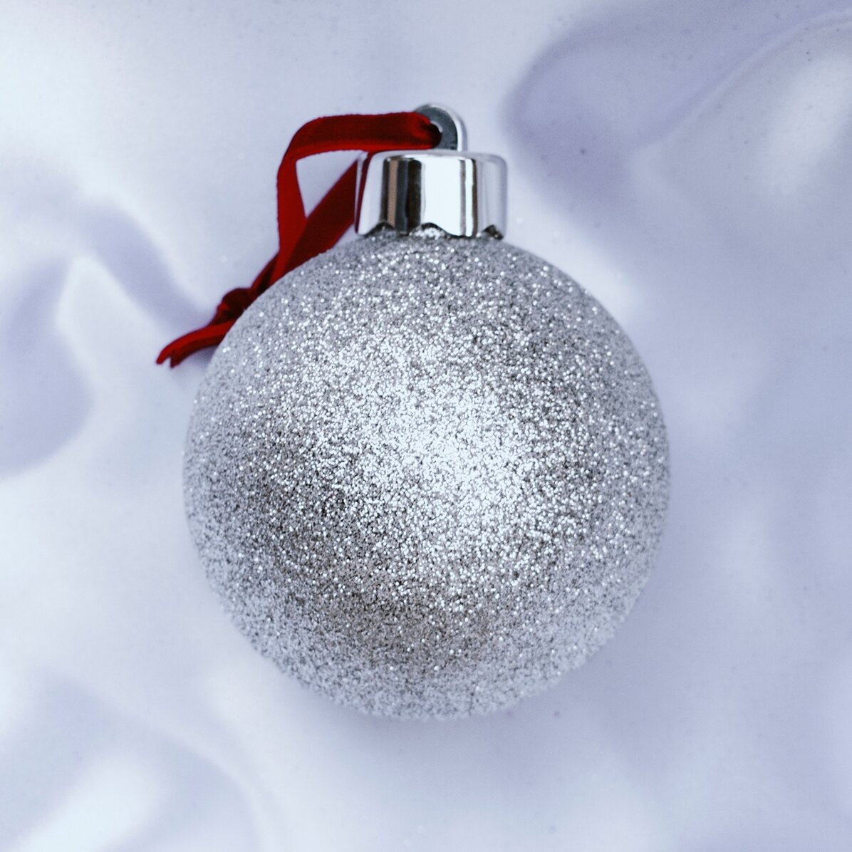 Glob personalizat cu numele tău și fulgi de nea