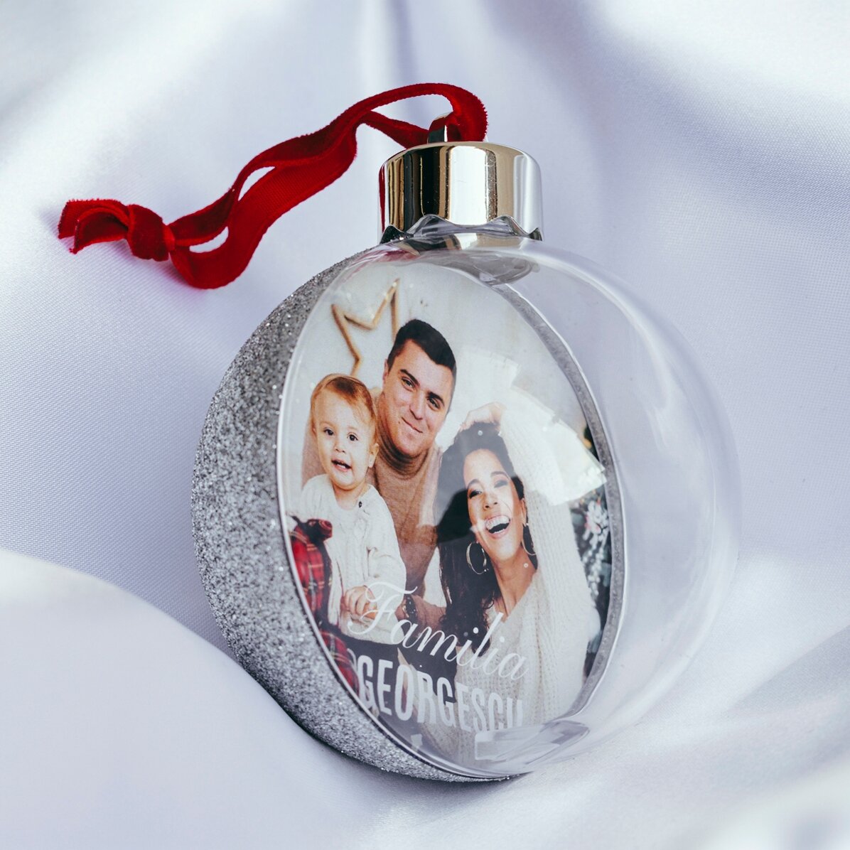 Glob personalizat cu o poză și text 