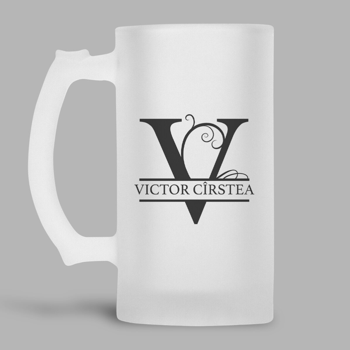 Halbă de bere personalizată cu monogramă